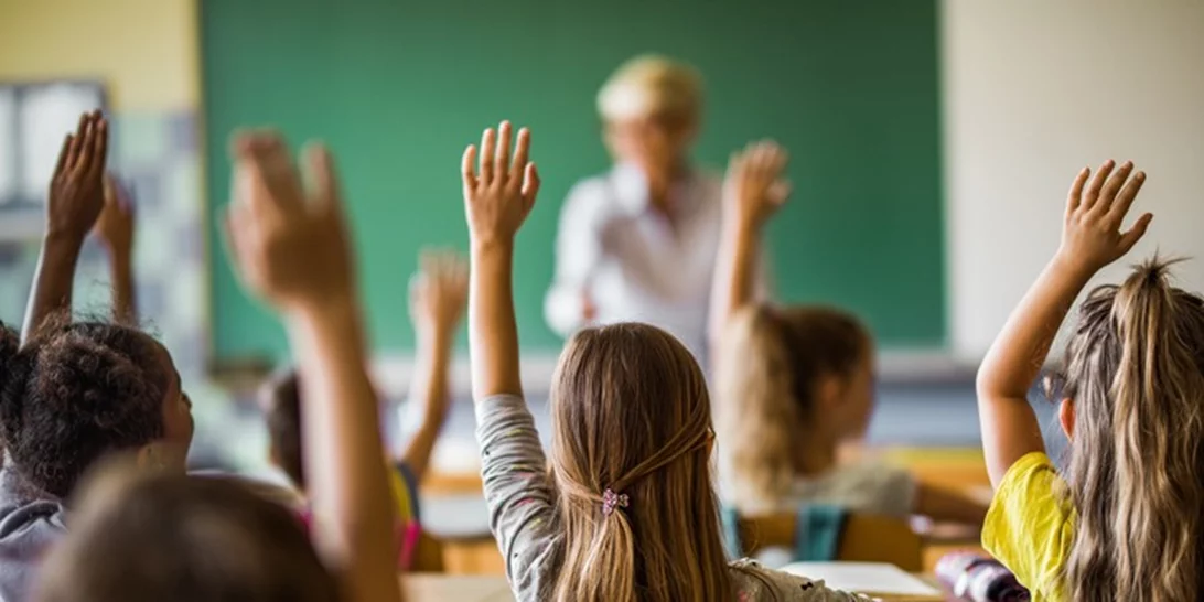 Το πρόγραμμα της πρώτης ημέρας στο σχολείο: Οι νέες οδηγίες για νήπια, δημοτικά, γυμνάσια, λύκεια