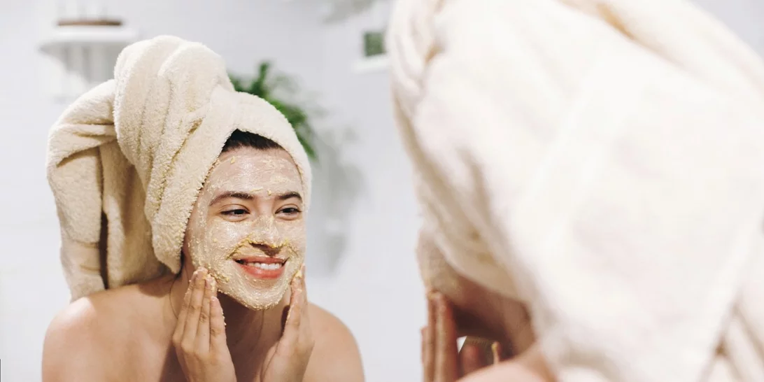 Καθαρισμός προσώπου στο σπίτι | Όλα τα βήματα για να το κάνεις μόνη σου