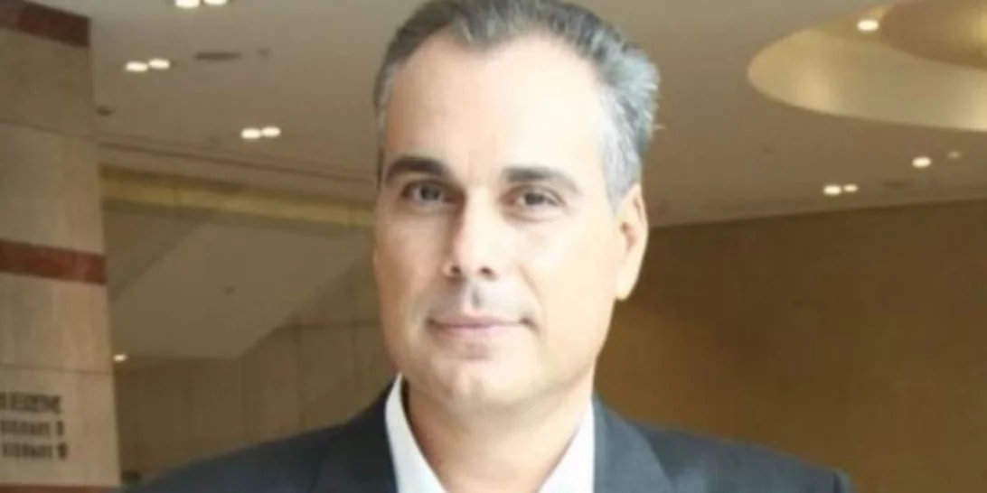 Νίκος Στραβελάκης | Η σπάνια εμφάνιση με την οικογένειά του