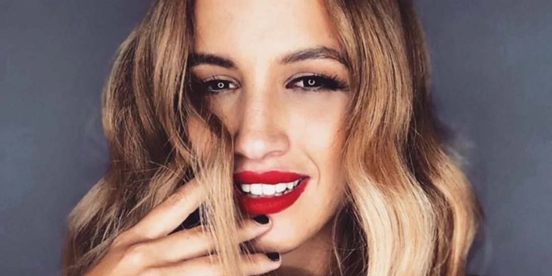 Κάλια Ελευθερίου | Η ηλικία της συνεργάτιδας του Γιώργου Λιάγκα (+κάποιες φωτογραφίες της)