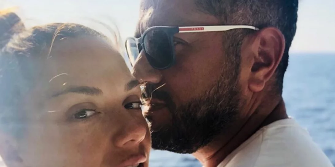 Λευτέρης Σουλτάτος | Δες με ποιους έβγαλε φωτογραφία τη Βάσω Λασκαράκη