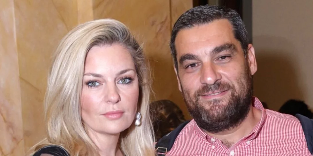 Ελισάβετ Μουτάφη - Μάνος Νιφλής | Πήγαν να δουν τον αδερφό της ηθοποιού στο θέατρο! (φωτογραφίες)