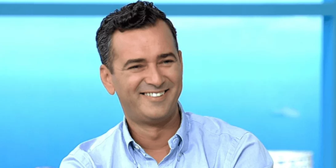 Άγγελος Μπράτης | Η εντυπωσιακή αλλαγή στην εμφάνισή του, ο νέος έρωτας στη ζωή του