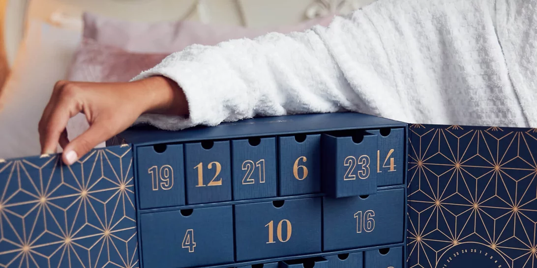 Τα πρώτα Advent Calendars μόλις έφτασαν! Μήπως έρχονται τα Χριστούγεννα;