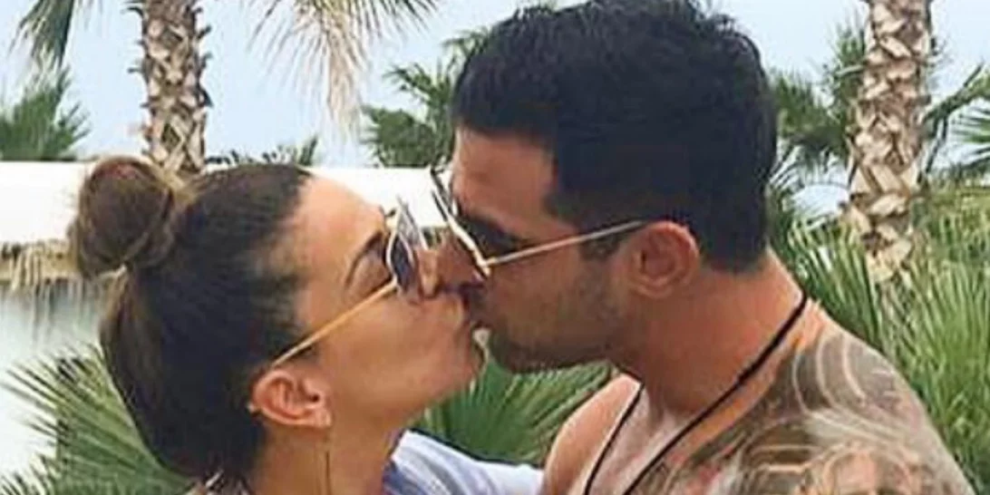 Ελένη Χατζίδου - Ετεοκλής Παύλου | Η πρώτη βόλτα με την κόρη τους (pic)