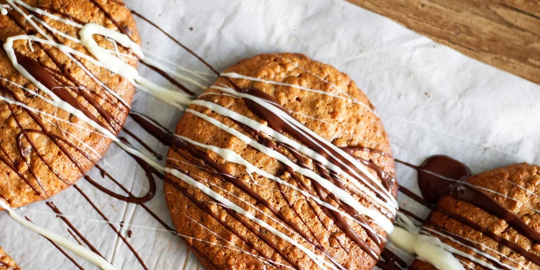 Συνταγή για μπισκότα βρώμης με μέλι από τον Cool Artisan