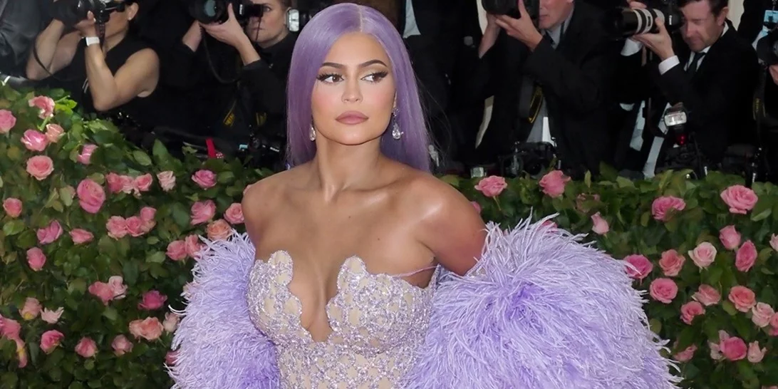 Η κόρη της Kylie Jenner αντέγραψε το look της από το Met Gala