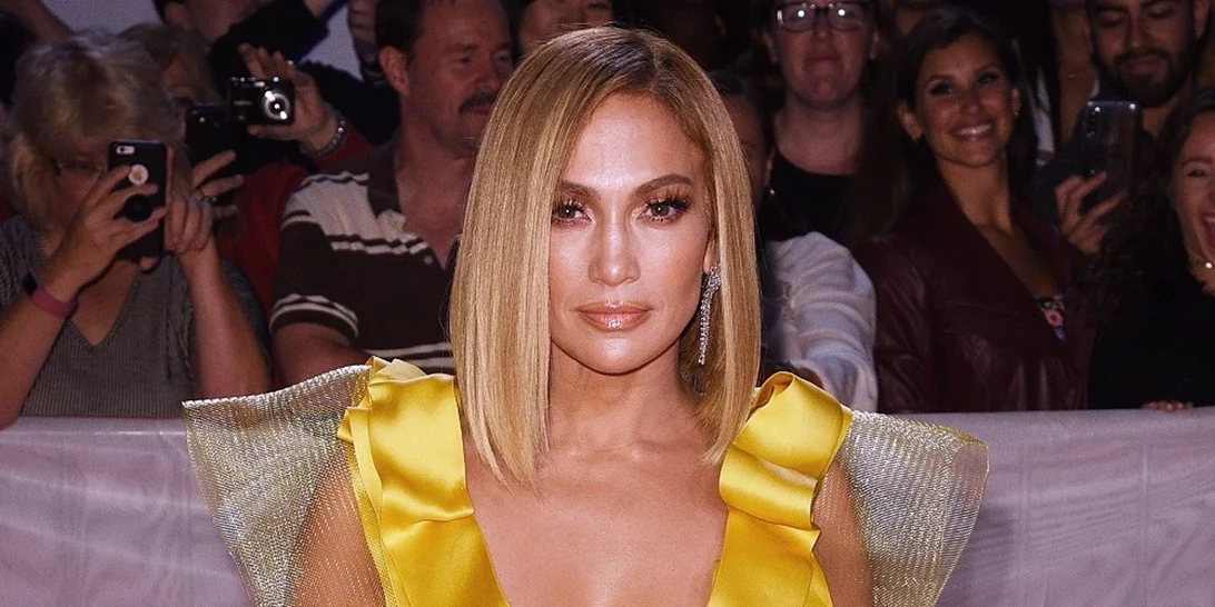 Η JLo βρήκε το τέλειο nude βερνίκι νυχιών και κοστίζει λιγότερο από 10€