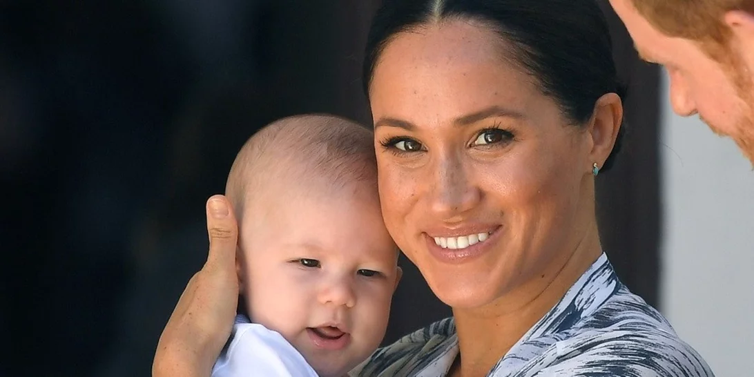 Meghan Markle - Πρίγκιπας Harry | Τι χρώμα μαλλιά έχει ο γιος τους;