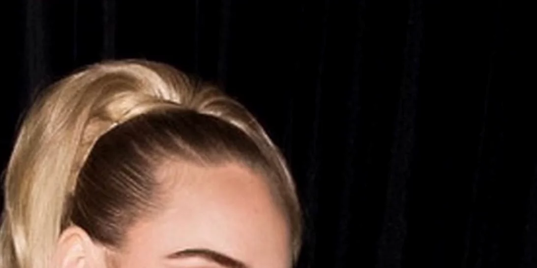 Η Adele έχασε πολλά κιλά μετά το χωρισμό και το αποτέλεσμα δίχασε (pics)