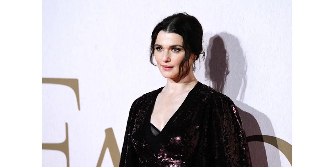 Η Rachel Weisz θα υποδυθεί την θρυλική Elizabeth Taylor