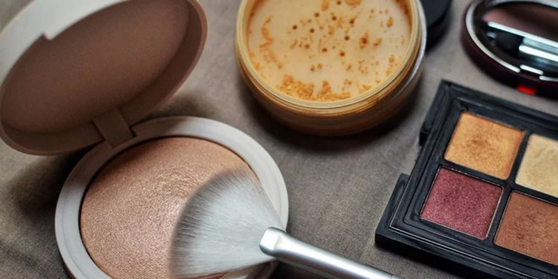 Κι όμως τα καλλυντικά έχουν ημερομηνία λήξης