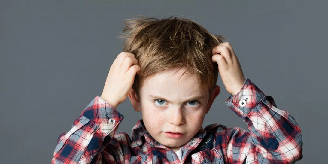 5 συμβουλές για να κρατήσεις μακριά από τα παιδιά τις ψείρες – όχι τους φίλους