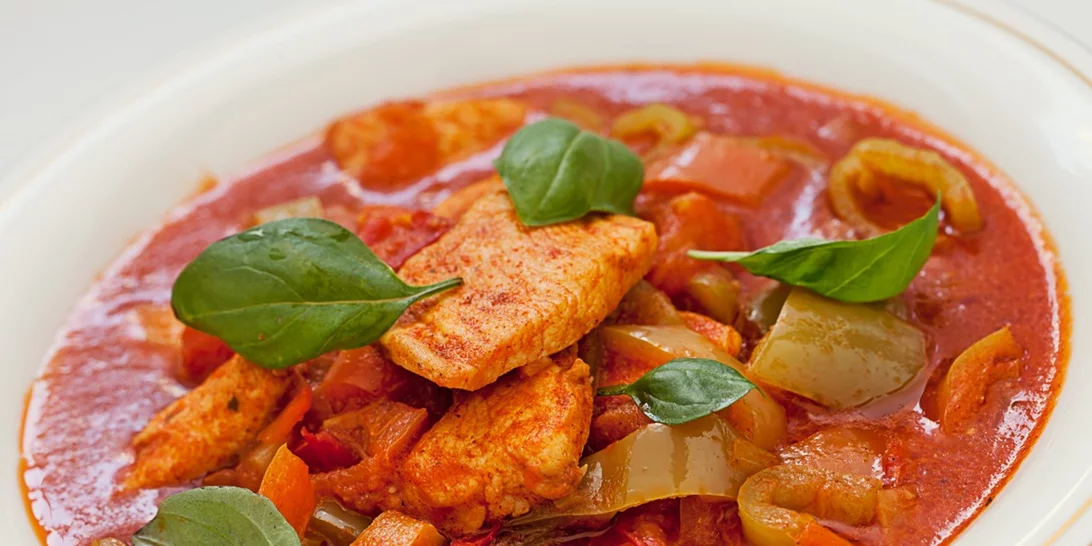 Συνταγή για κοτόπουλο στιφάδο | Η ιδανική συνταγή για το σημερινό μεσημεριανό