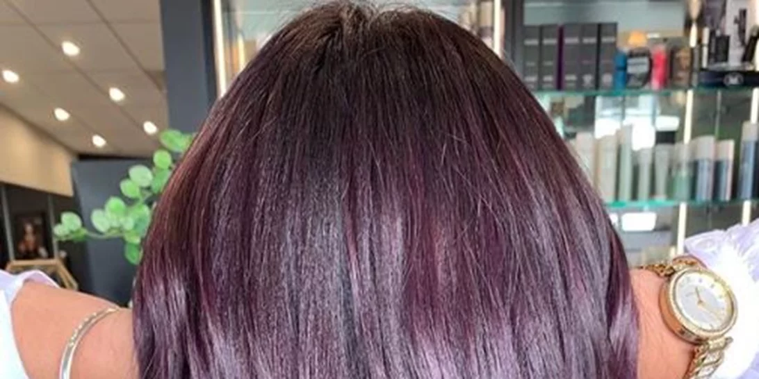 Chocolate Lilac | Η ιδανική απόχρωση για τις μελαχρινές που λατρεύουν αλλά φοβούνται τα έντονα χρώματα στα μαλλιά