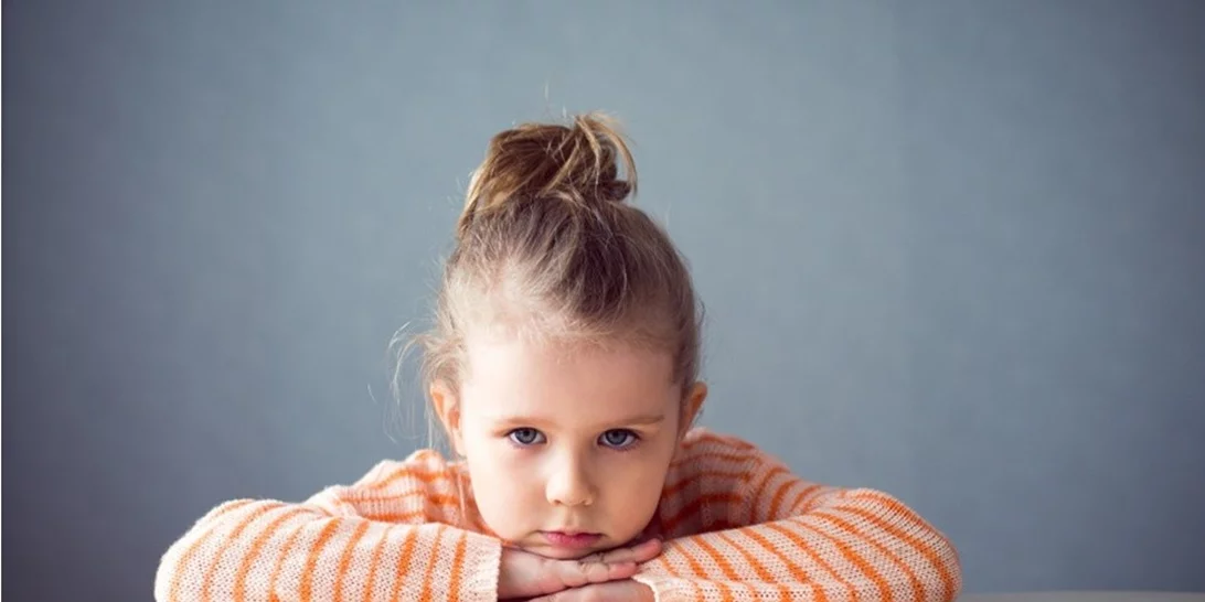 Περνάμε περισσότερο χρόνο μπροστά στην τηλεόραση από ό,τι με τα παιδιά μας