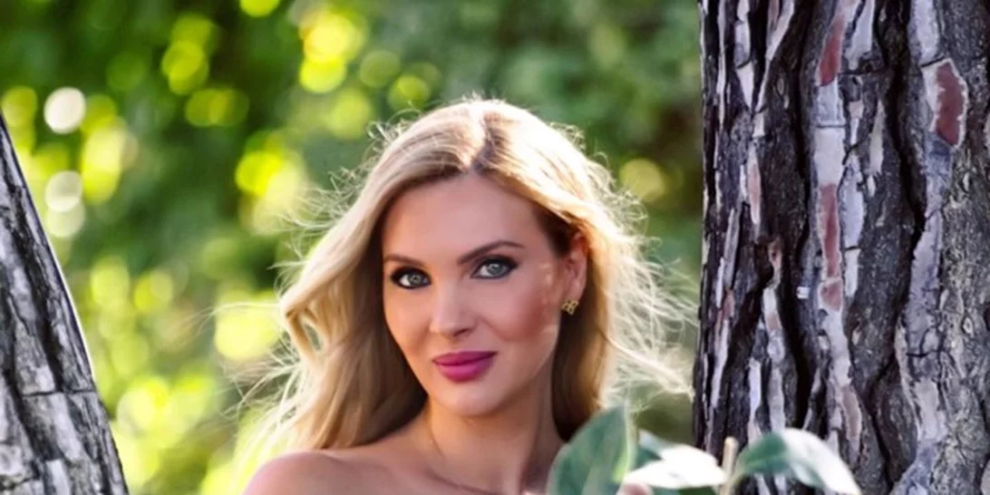 Η Χριστίνα Αλούπη κουρεύτηκε | "Κάνε μου ό, τι θες" είπε στον hair expert και το αποτέλεσμα είναι αυτό (pic)