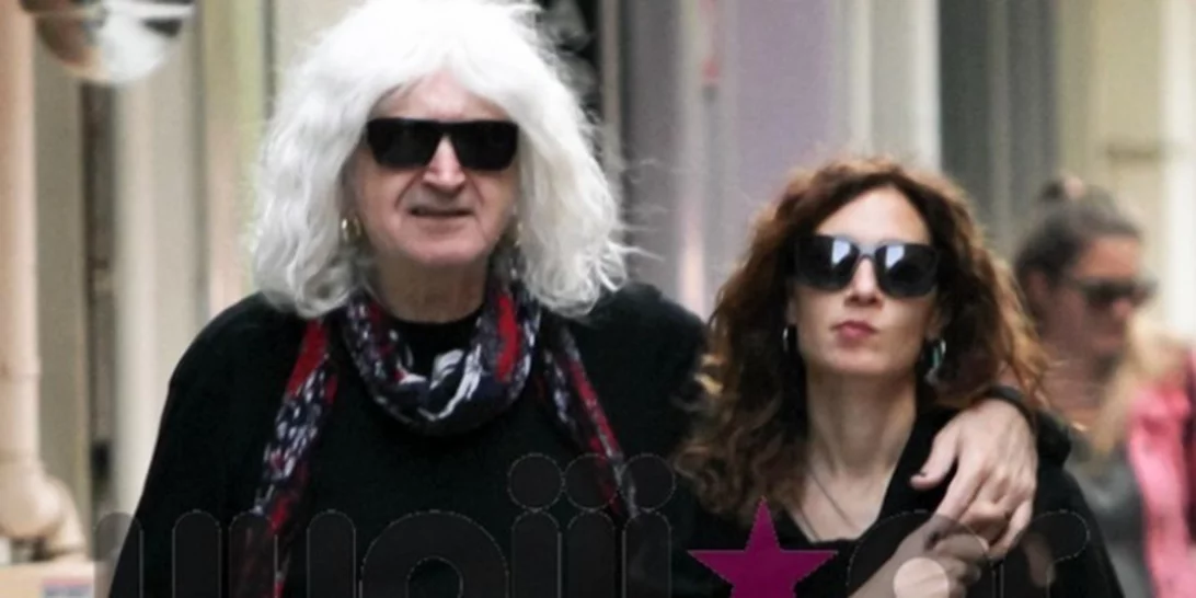 Νίκος Καρβέλας | Με νεαρή συνοδό στην Θεσσαλονίκη