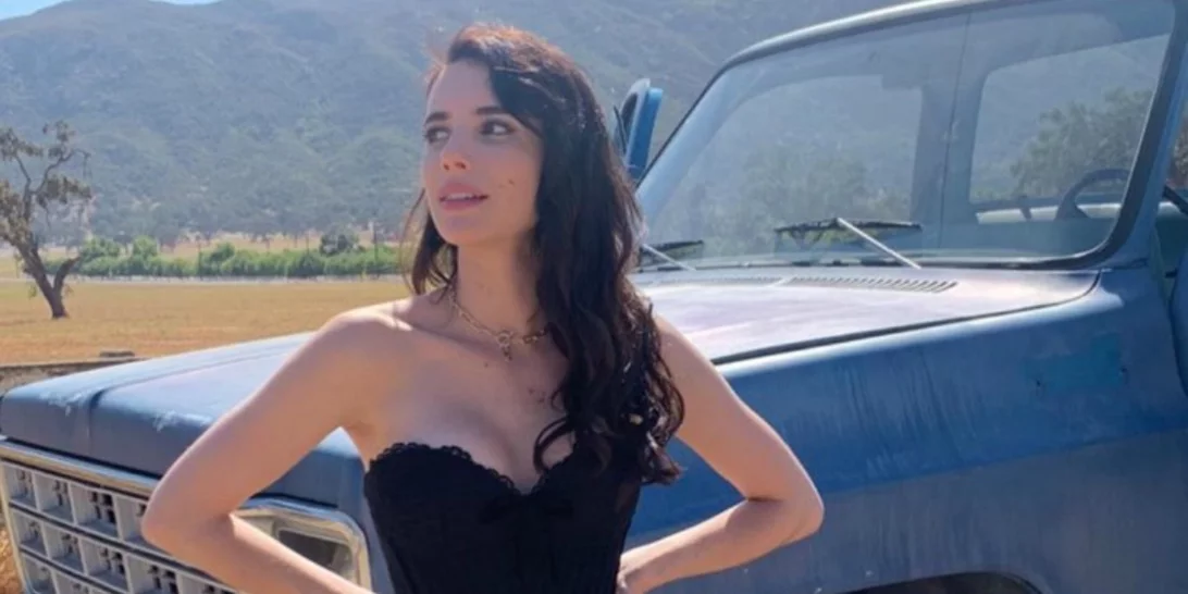 Emma Roberts | Η τεράστια αλλαγή στο look της- Έγινε ξανθιά