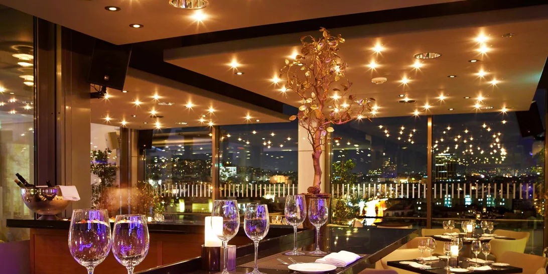 Το φθινοπωρινό μενού του Galaxy Bar & Restaurant έχει κοσμοπολίτικο χαρακτήρα