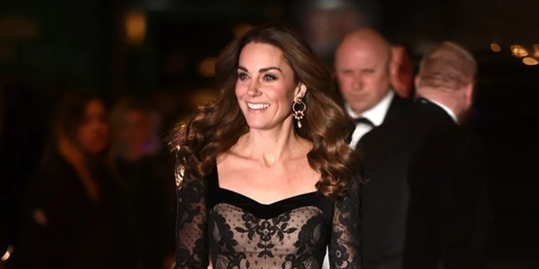 Kate Middleton | Φόρεσε το πιο κολακευτικό φόρεμα σε πρόσφατη εμφάνισή της - Αυτή είναι η τιμή του