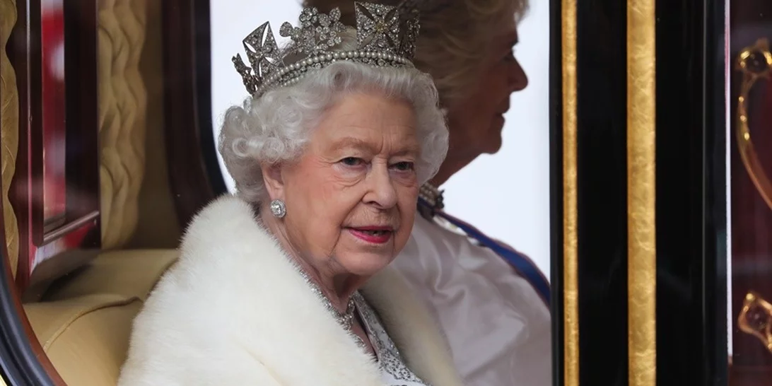 Ο εντυπωσιακός στολισμός του κάστρου του Windsor για τα φετινά Χριστούγεννα