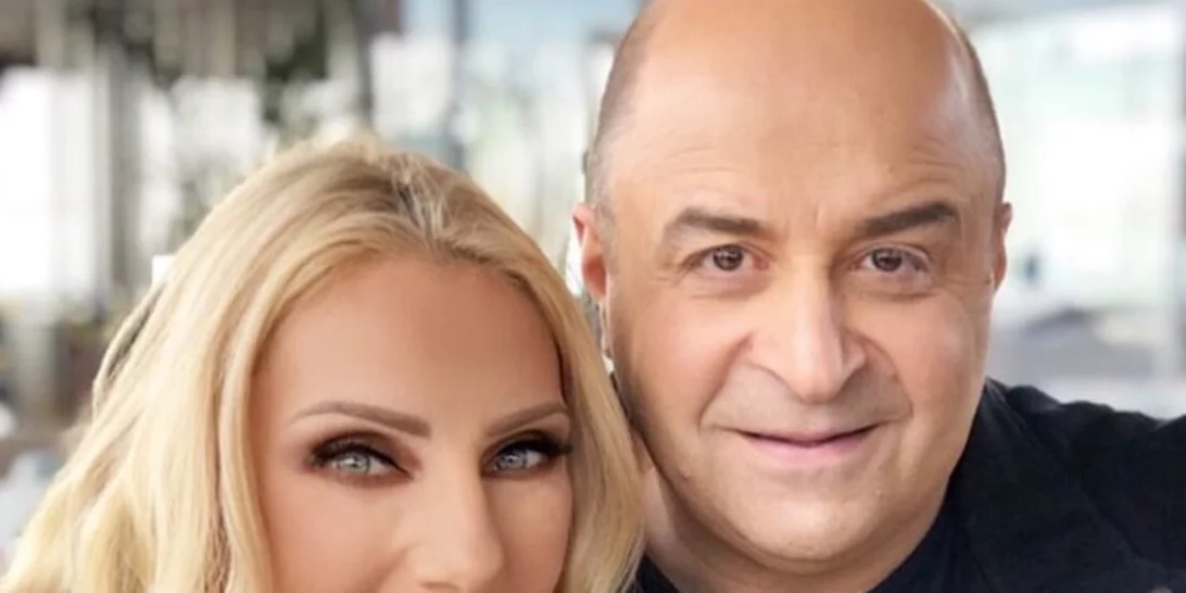 Μάρκος Σεφερλής – Έλενα Τσαβαλιά | Δες πλάνα από το σπίτι τους με αφορμή τον χριστουγεννιάτικο στολισμό τους