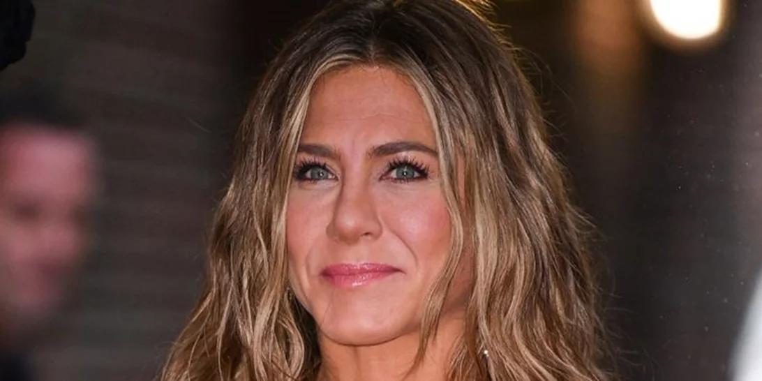 Η Jennifer Aniston με το φόρεμα που όλες οι γυναίκες πρέπει να έχουν στην ντουλάπα τους