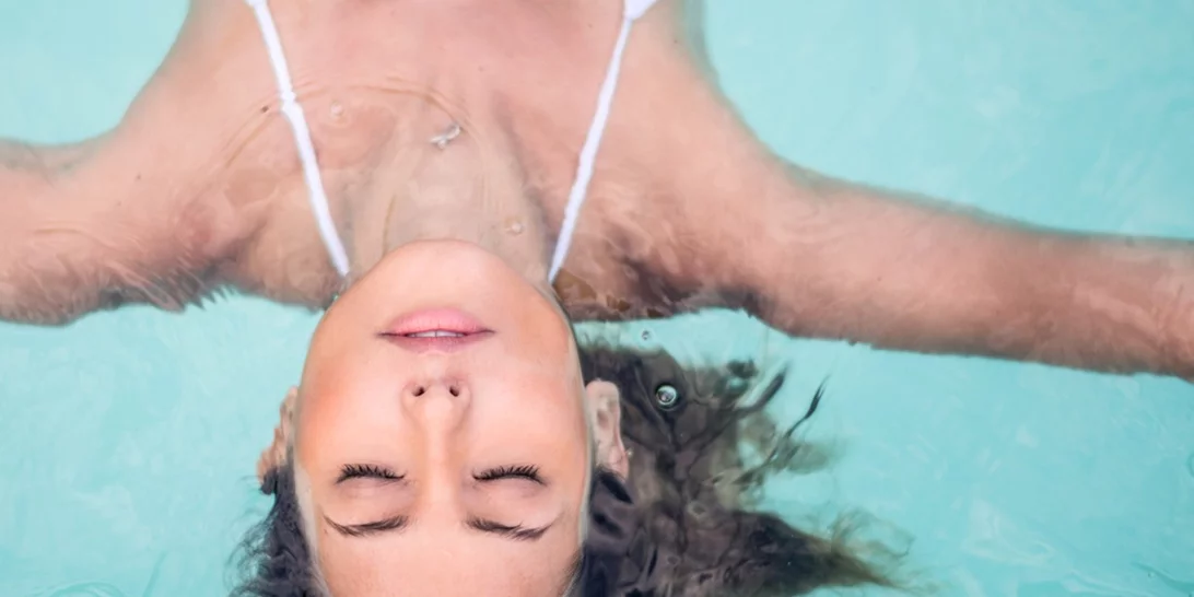 Πώς να ενυδατώσω το πρόσωπό μου για να δείχνει σούπερ φρέσκο και υγιές