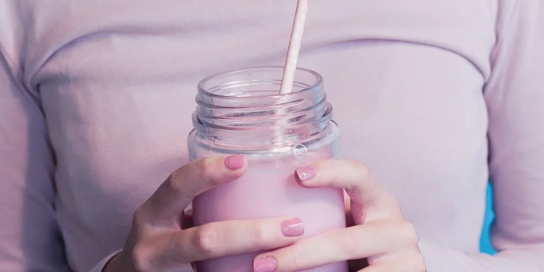 Ο πιο διάσημος celebrity manicurist αποκαλύπτει τι να κάνεις για να διατηρείται το μανικιούρ αναλλοίωτο πάνω από 3 μέρες