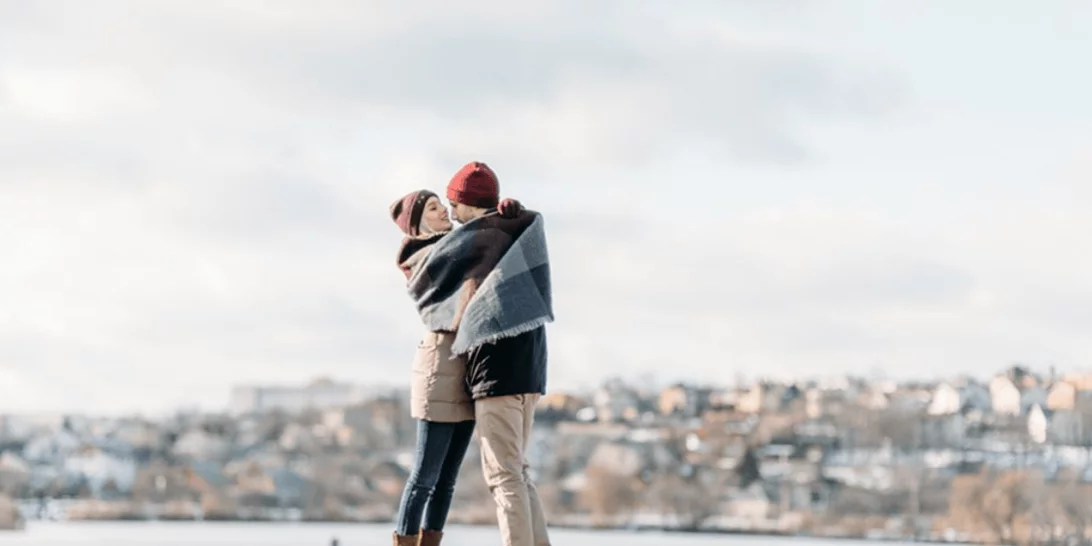 Τα ευτυχισμένα ζευγάρια αποφεύγουν αυτές τις τρεις συμπεριφορές