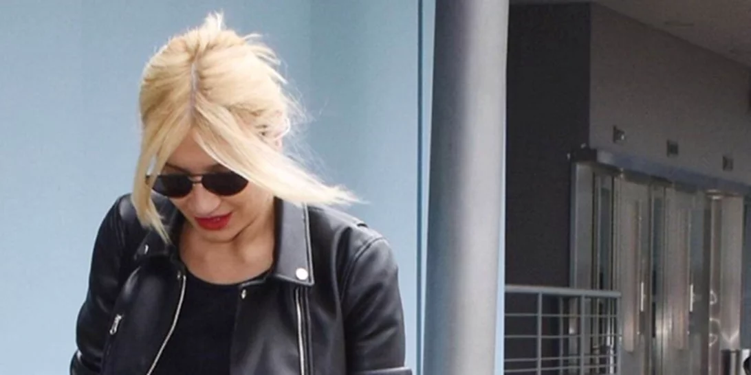 Φαίη Σκορδά | Δες τι φόρεσε στην πρόσφατη βόλτα με τον γιο της, Δημήτρη Λιάγκα