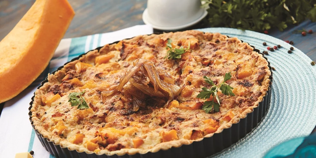 Τάρτα με γλυκοκολοκύθα και καραμελωμένα κρεμμύδια