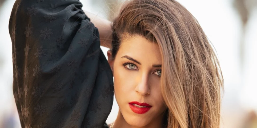 Κέρδισε μία VIP πρόσκληση για την συναυλία της Demy και πλούσια δώρα μακιγιάζ από την Smashbox