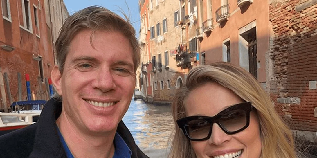 Μαριέττα Χρουσαλά | Δες το αποκαλυπτικό φόρεμα που επέλεξε για να πάει στον γάμο- υπερπαραγωγή της κόρης του Καίσαρη