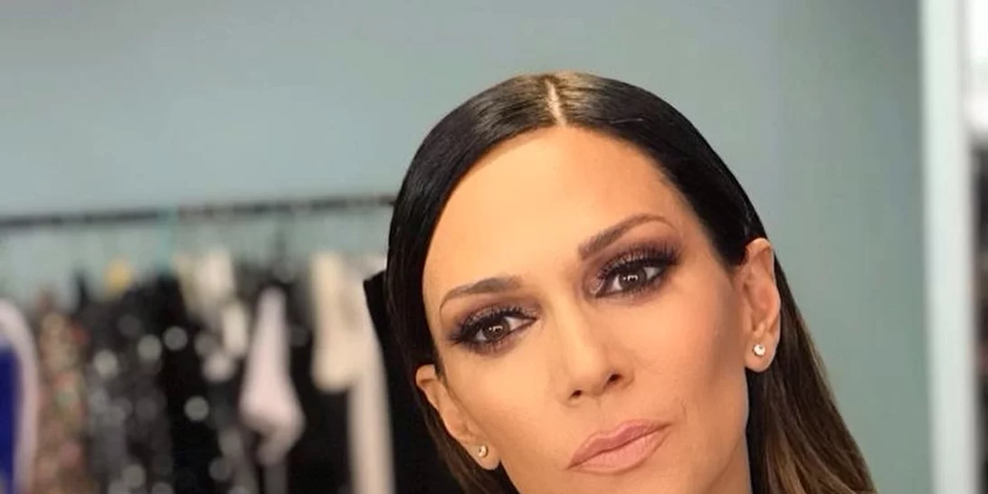 Έλλη Κοκκίνου | Μας συστήνει τη μητέρα της και εμείς παθαίνουμε σοκ από την ομοιότητα