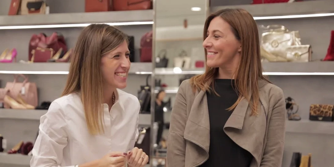 Η Μυρτώ Μήτσιου βρήκε στο κατάστημα Haralas τις ιδανικές μπότες