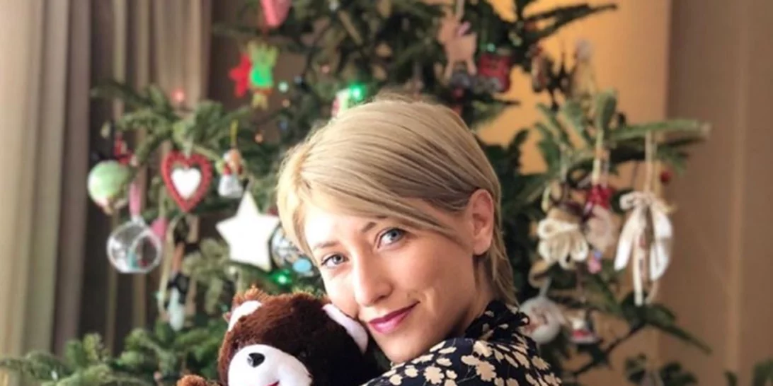 Σία Κοσιώνη | Ένα à la garçonne κούρεμα, πάρα πολλά χτενίσματα: Πάρε ιδέες για γρήγορα hair looks