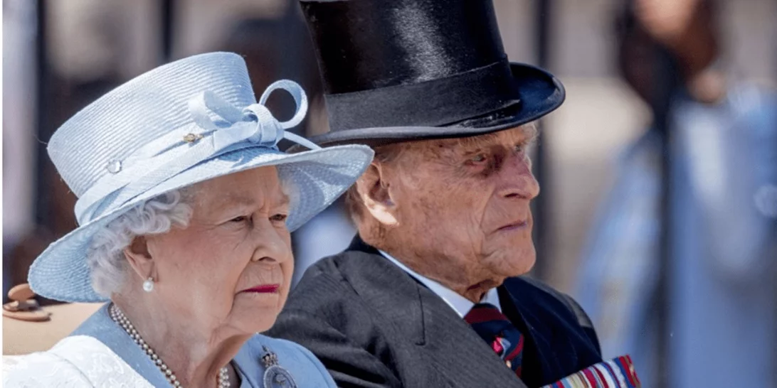 Γιατί η Βασίλισσα Ελισάβετ έχει μαζί της μετρητά μόνο αυτή την ημέρα της εβδομάδας;