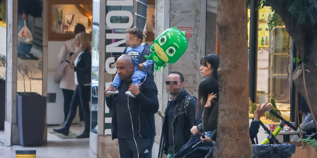 Ησαΐας Ματιάμπα | Δες τον σε έξοδο με τη γυναίκα του και το παιδί του (pics)