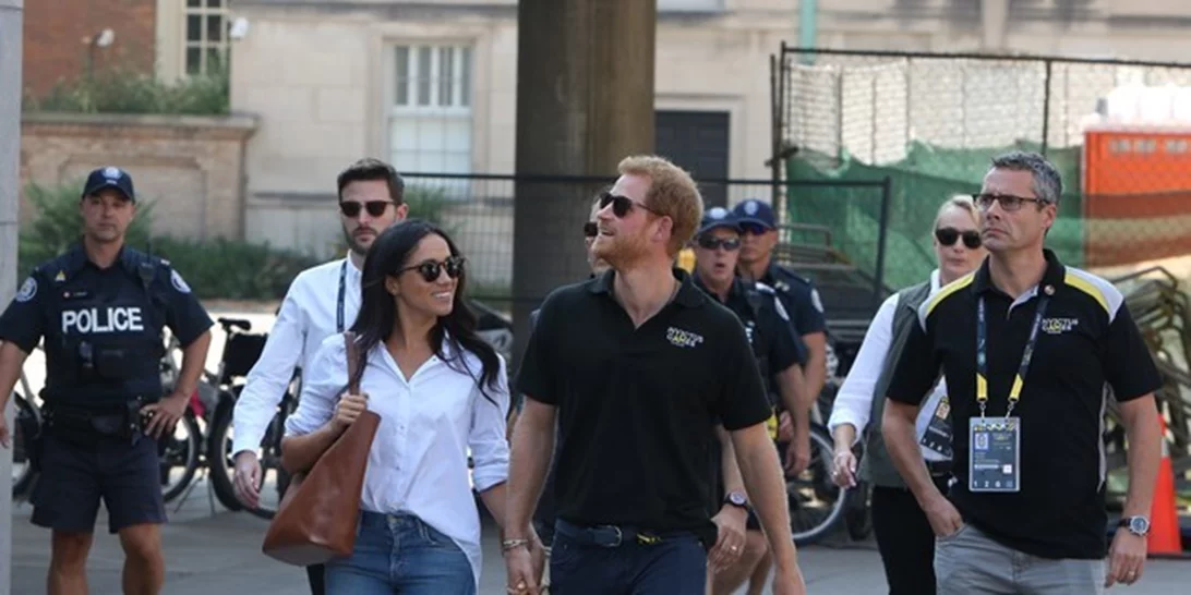 Πρίγκιπας Harry-Meghan Markle | Η βιογραφία του βασιλικού ζεύγους με κρυφές λεπτομέρειες της ζωής τους θα είναι έτοιμη το καλοκαίρι