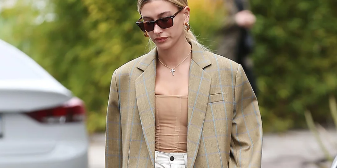 5 τρόποι για να φορέσεις το blazer σύμφωνα με τα fashion girls