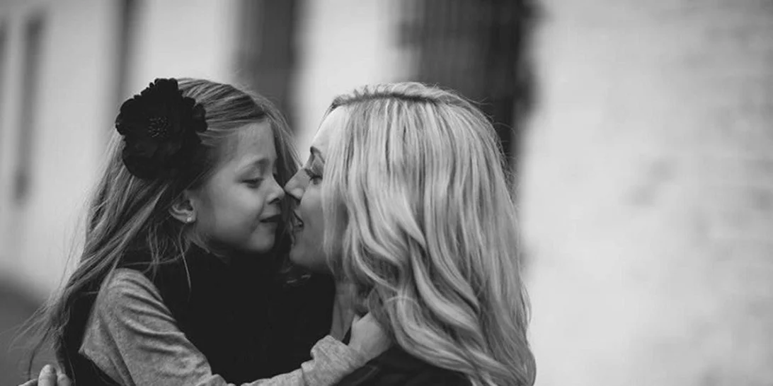 Αγαπητή μαμά, δε θα θυμάμαι αν είχαμε μεγάλο ή μικρό σπίτι, θα θυμάμαι ότι ένιωθα ασφάλεια