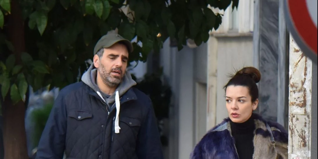 Νικολέττα Ράλλη | Τα πρώτα πλάνα με τη φουσκωμένη της κοιλίτσα