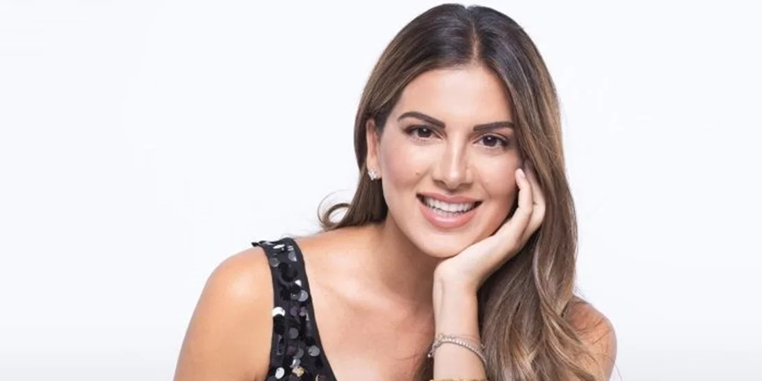 Αυτό το Zara look της Σταματίνας Τσιμτσιλή είναι τέλειο για το Σαββατοκύριακο