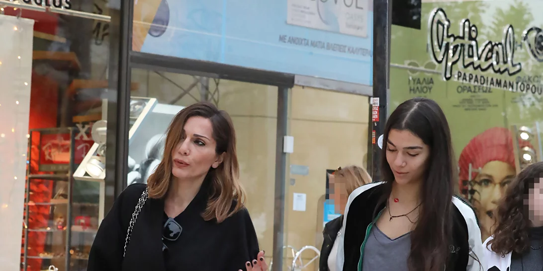 Δέσποινα Βανδή | Η φωτογραφία από την παραλία με τη Μελίνα