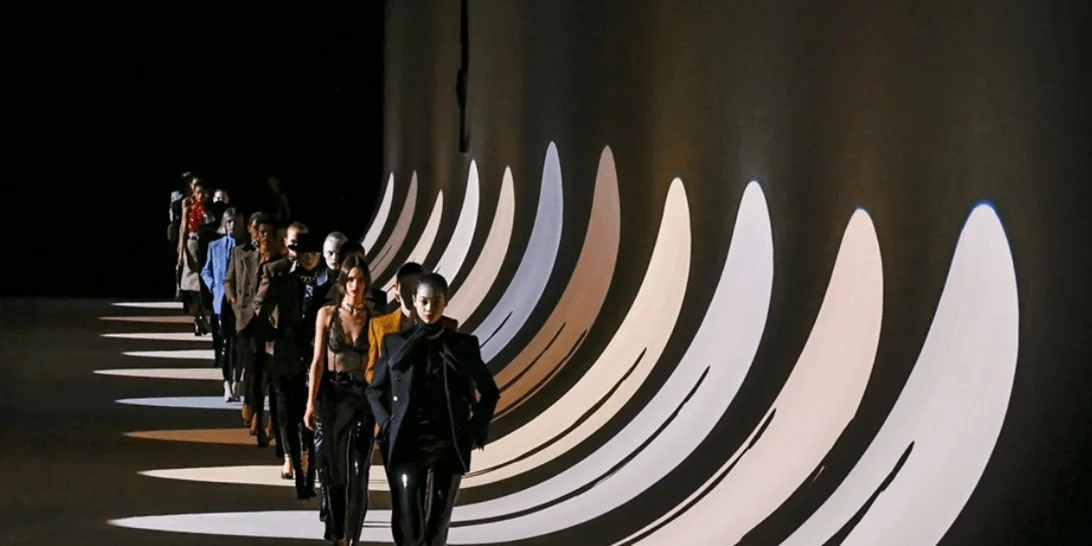 Οι πιο δυναμικές γυναίκες για πάντα θα φορούν Saint Laurent