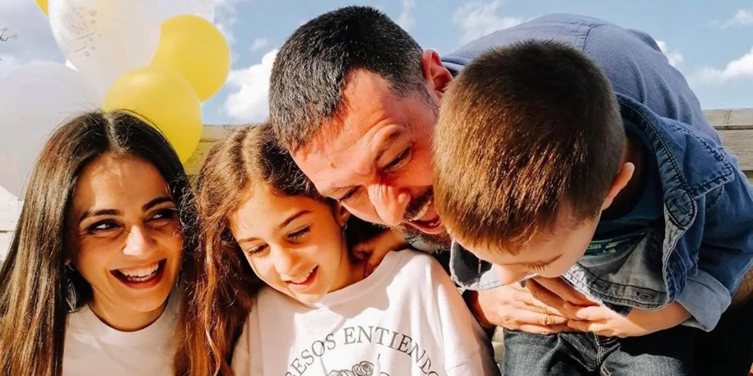 Αγγελική Δαλιάνη | Η εκπληκτική ομοιότητα με την κόρη της Λυδία - Ποζάρουν με ασορτί μαγιό