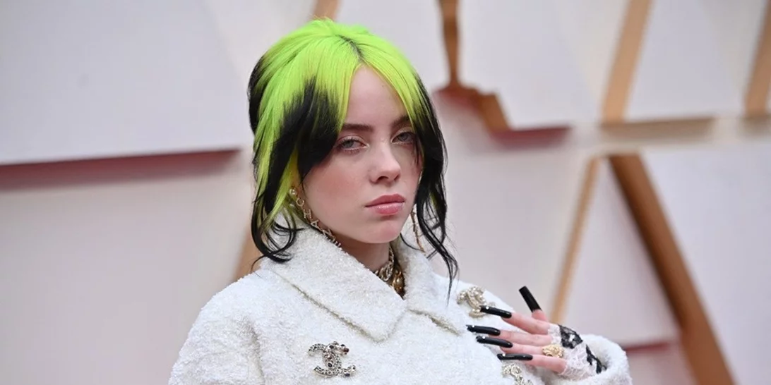 Billie Eilish | Ερμηνεύει το τραγούδι του νέου James Bond