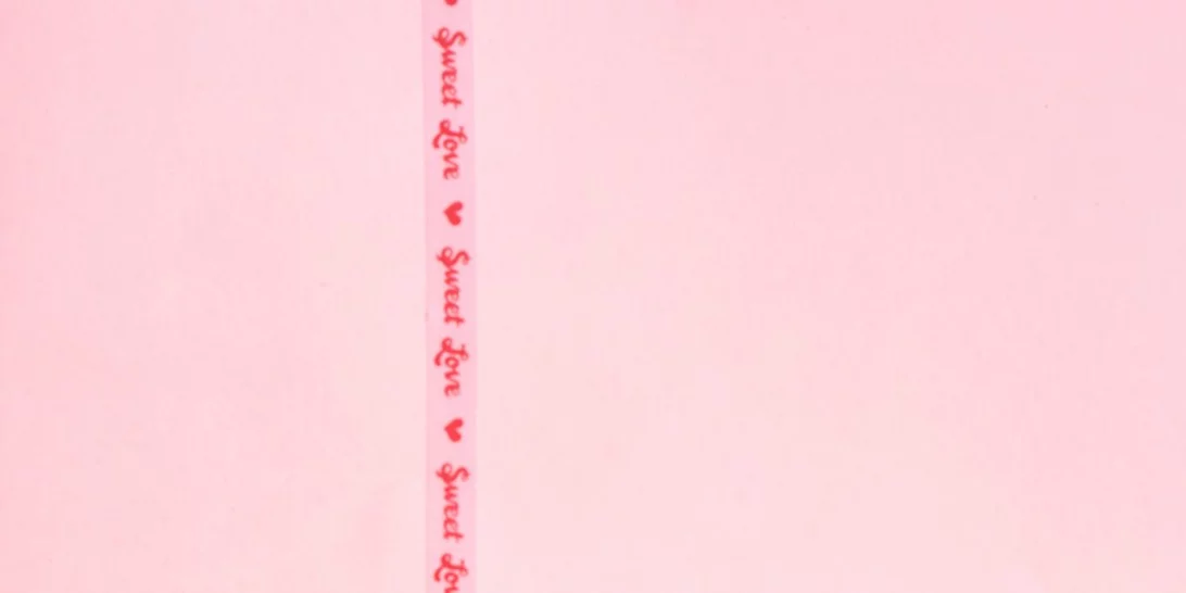 Love can be ruby & spicy | Η νέα γεύση παγωτού που ήρθε να μας κάνει να ερωτευτούμε ξανά το παγωτό